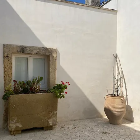 Dimora Margherita In Salento 3*