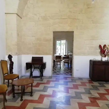 Dimora Margherita In Salento ゲストハウス Struda